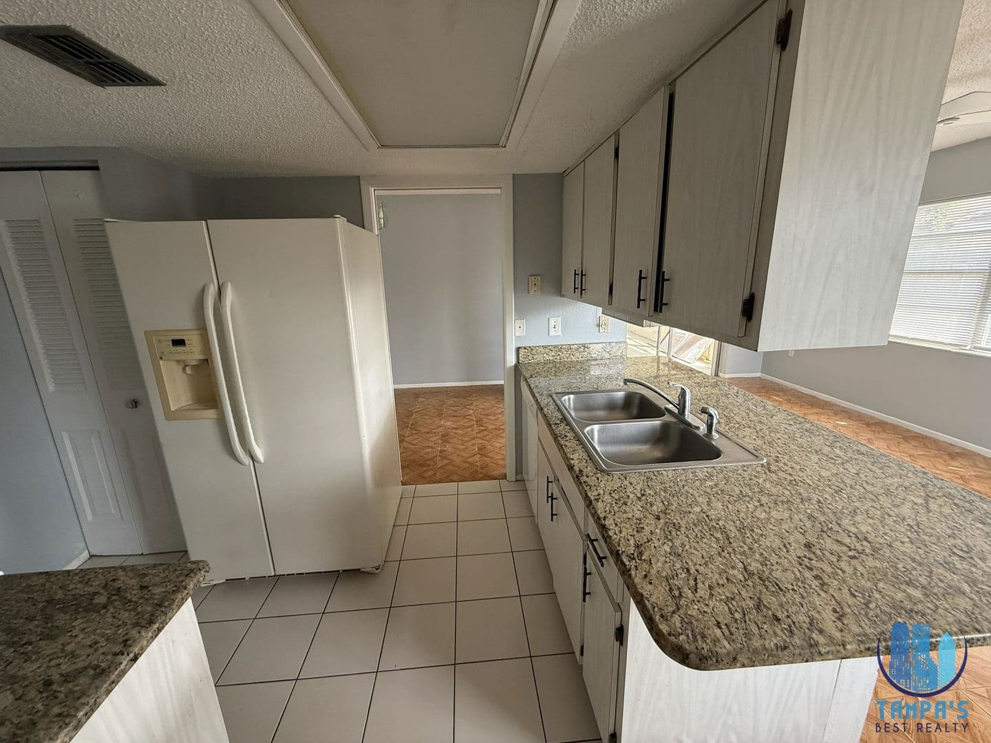 New Port Richey House: 5048 Lillilea Ln
