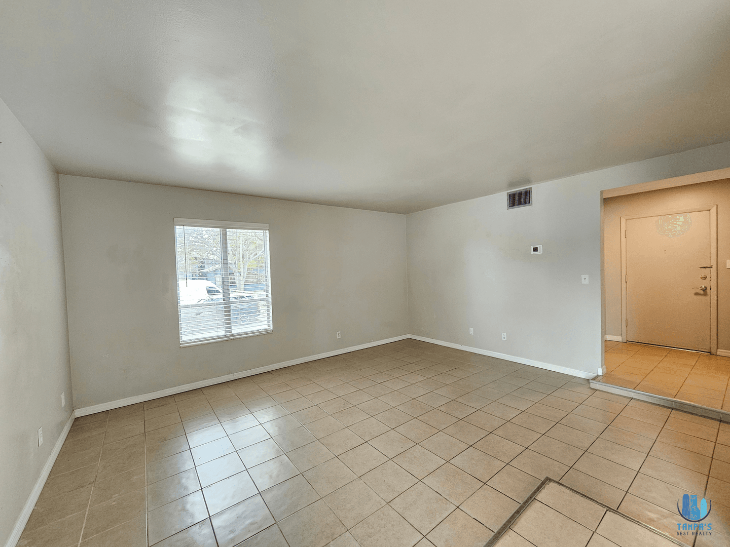 Tampa Apartment: 7610 W Powhatan Ave