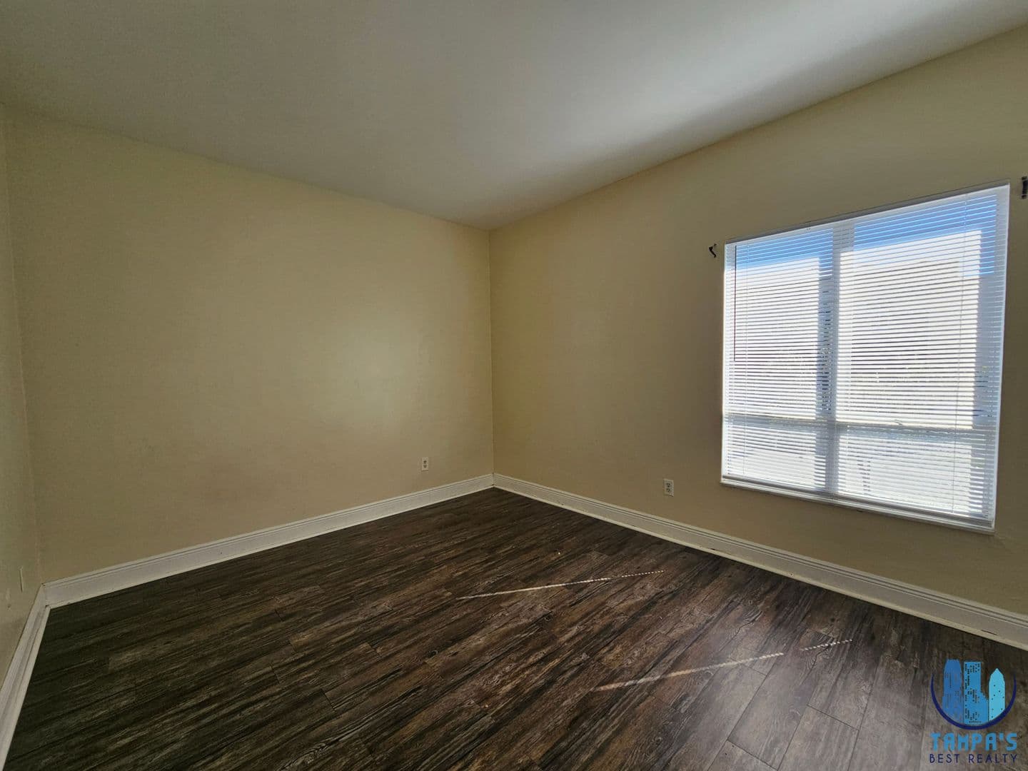 Tampa Apartment: 7611 Paula Dr