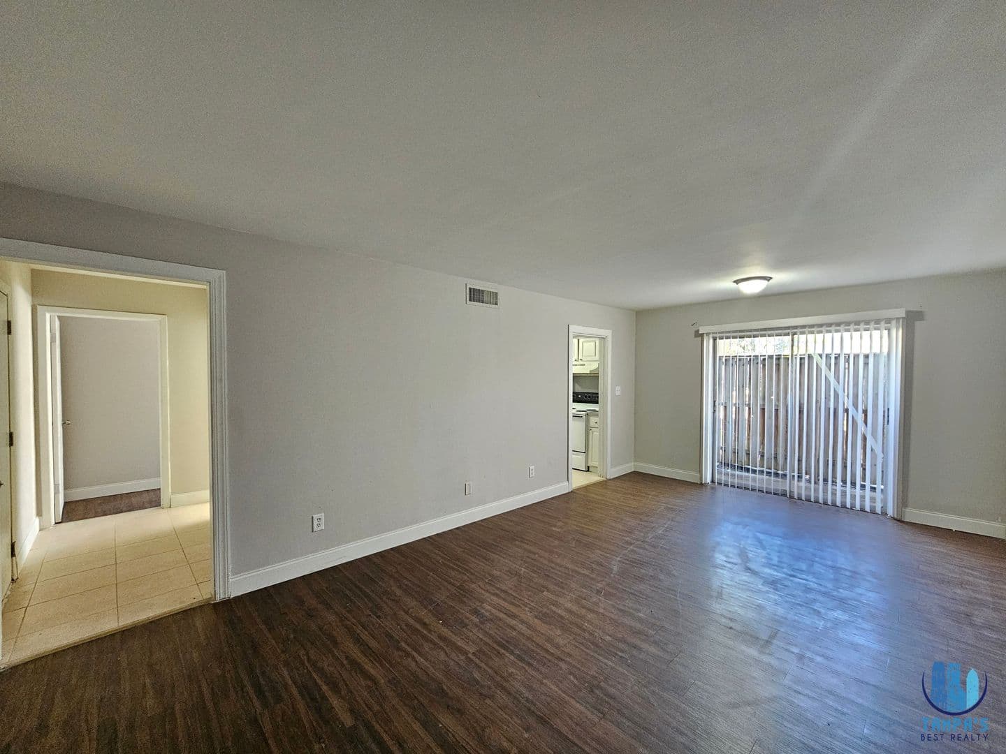 Tampa Apartment: 7611 Paula Dr