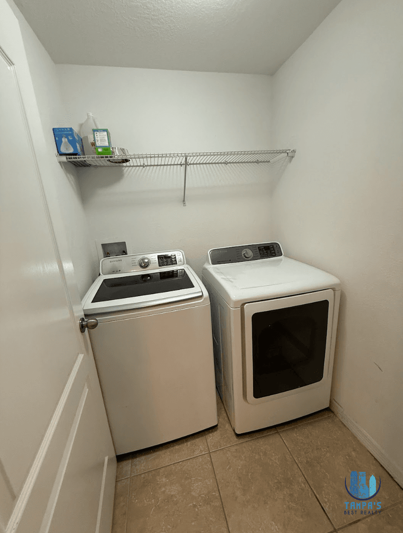Brandon House: 2807 LANTERN HILL AVE