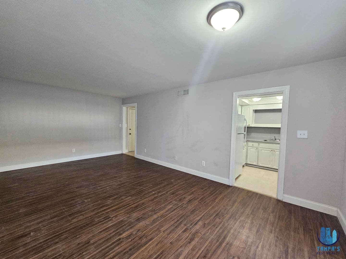 Tampa Apartment: 7611 Paula Dr