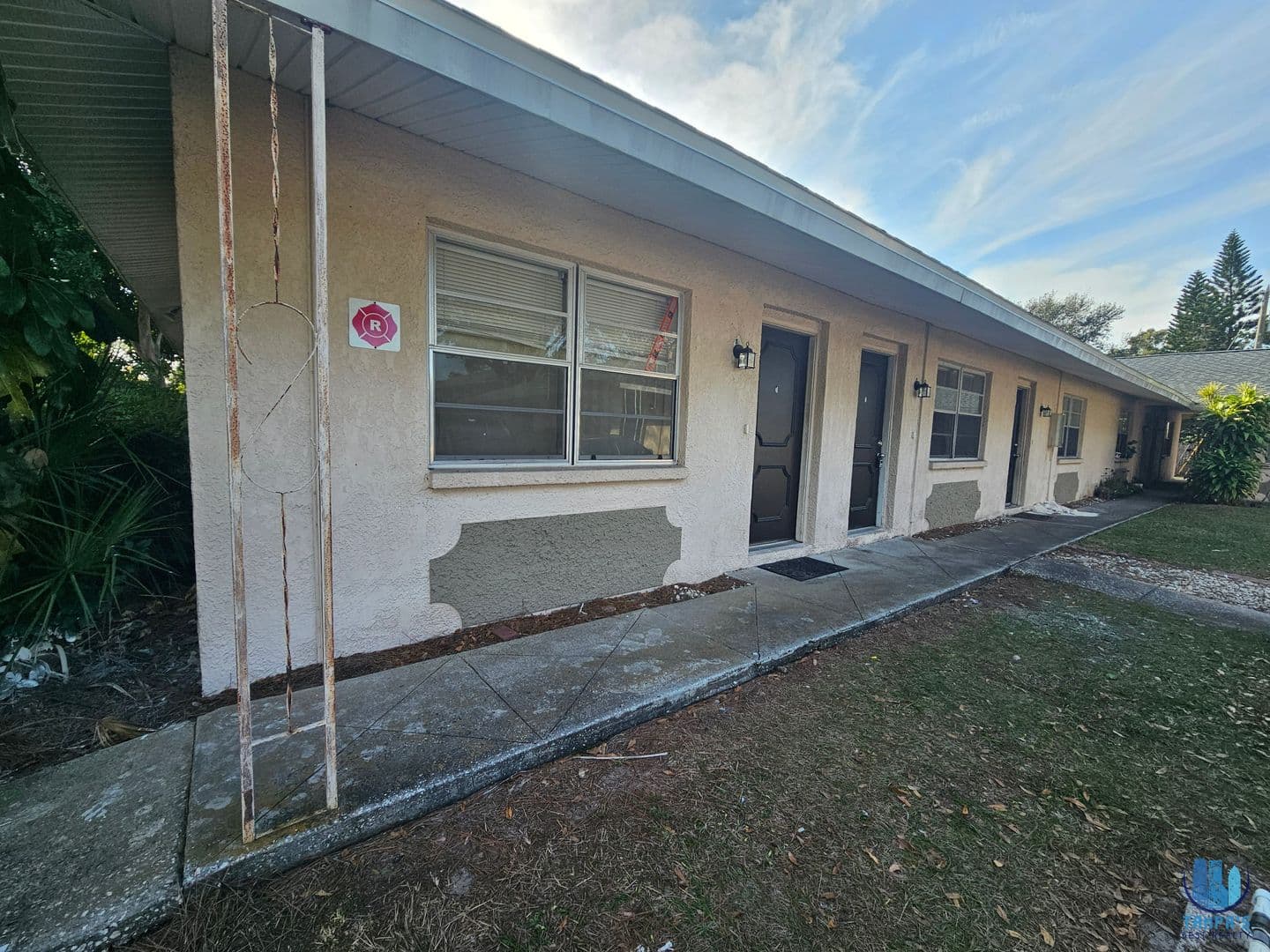 St Petersburg Apartment: 201 NW Jefferson Cir N