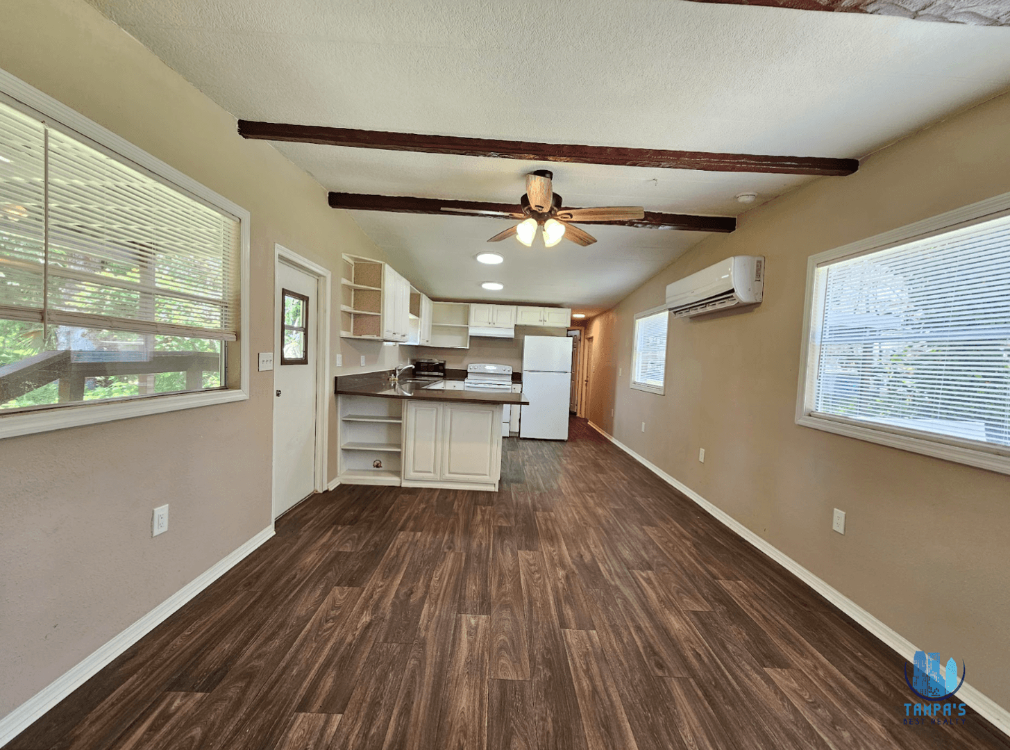 Zephyrhills House: 37826 Daughtery Rd