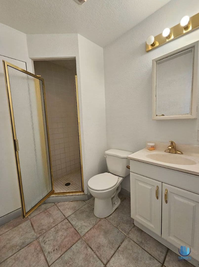 Holiday House: 4122 Kibler Ln