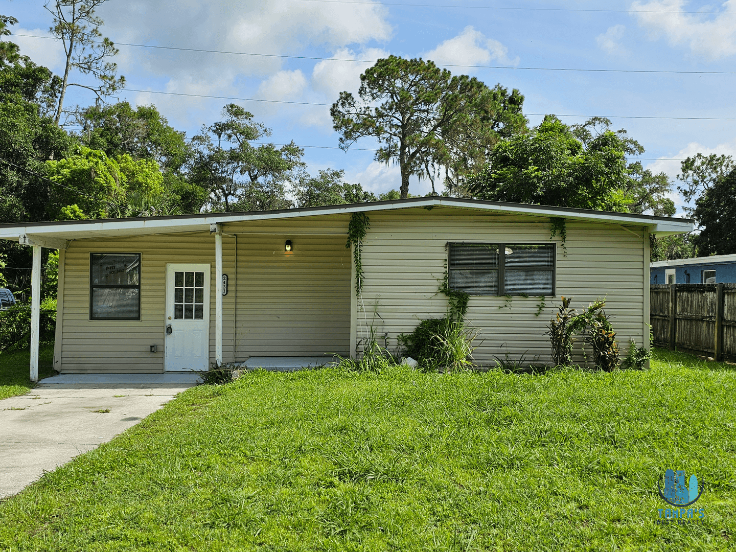 Lakeland House: 2431 Cannon St