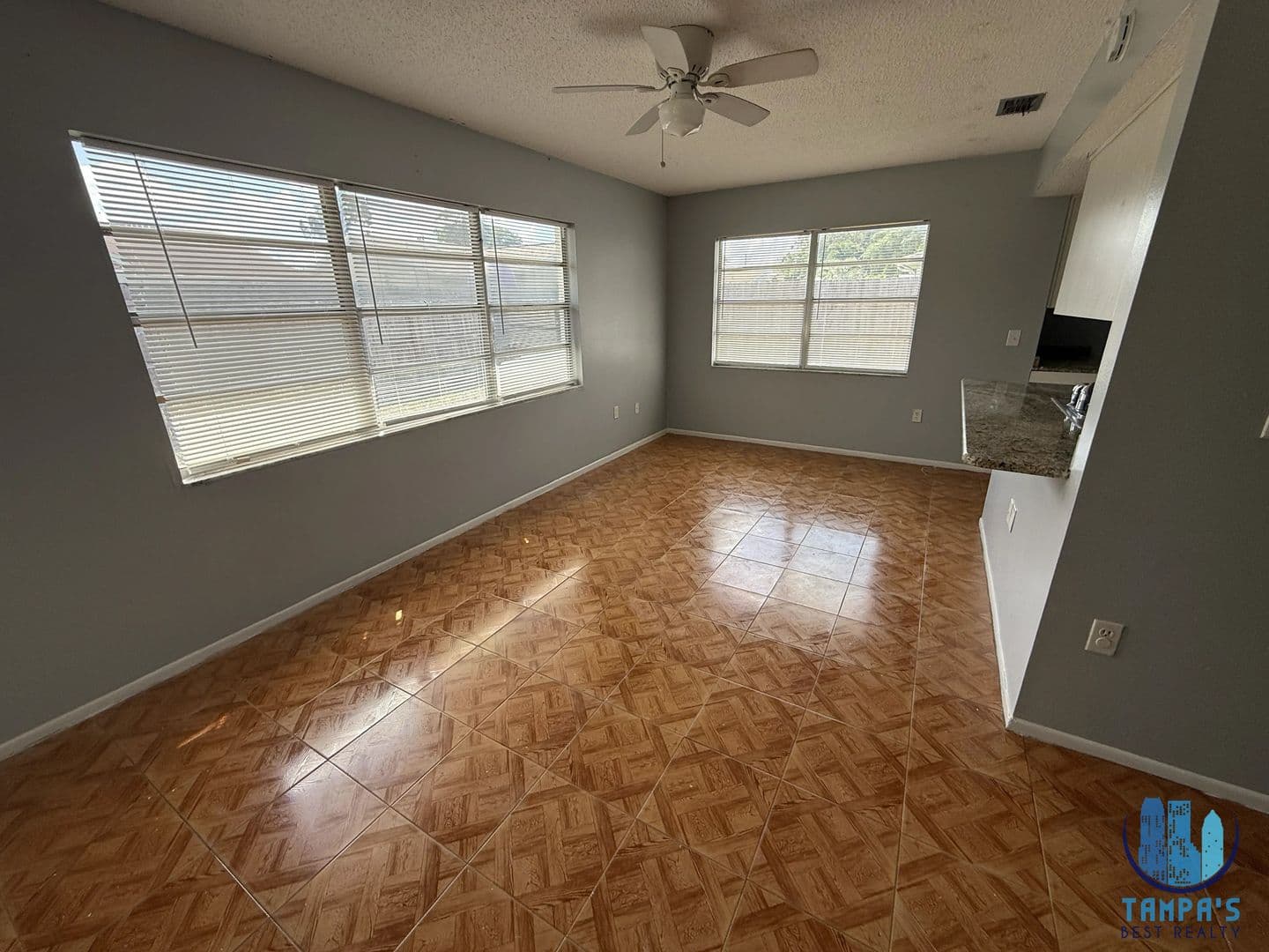 New Port Richey House: 5048 Lillilea Ln