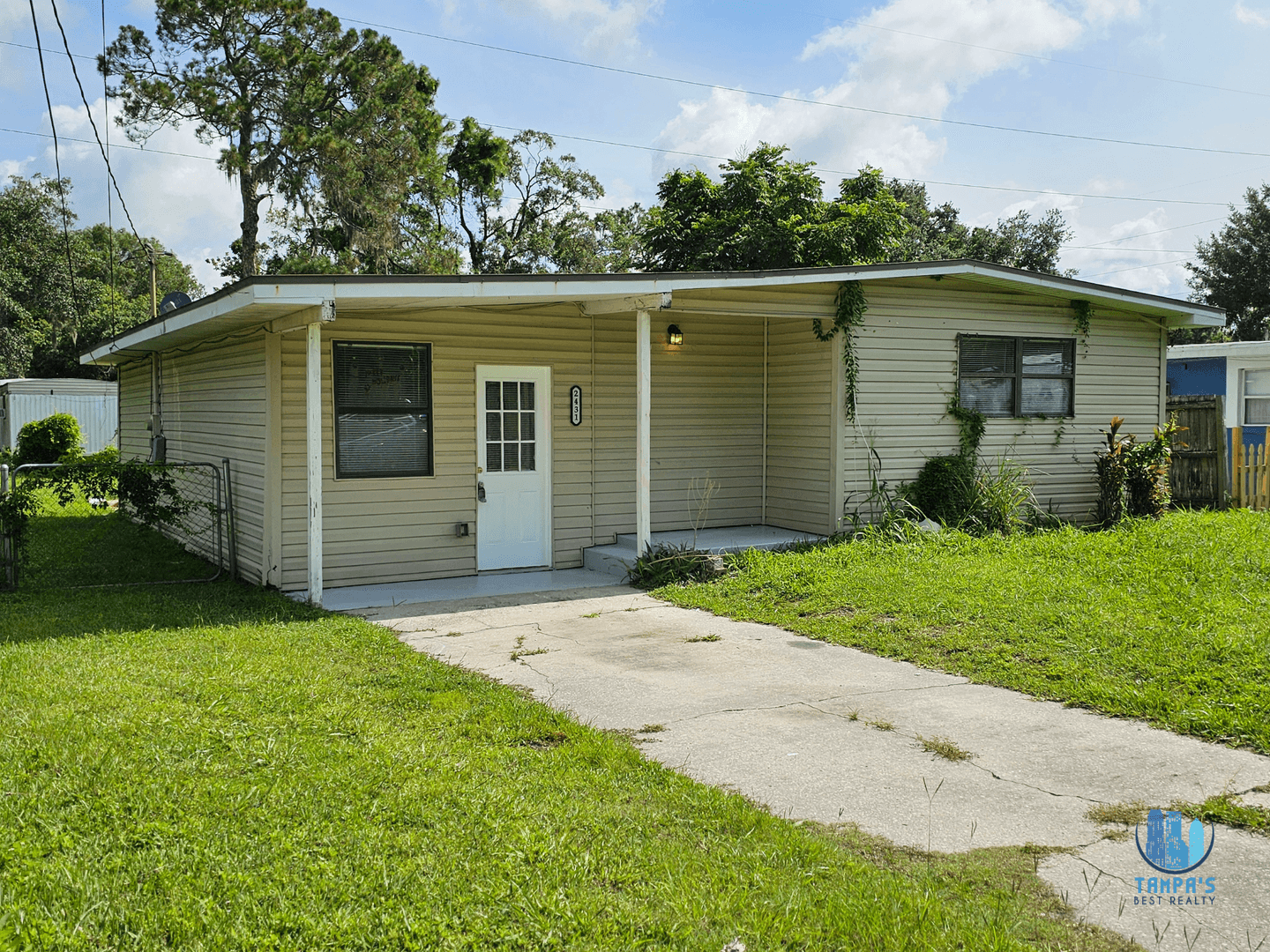 Lakeland House: 2431 Cannon St