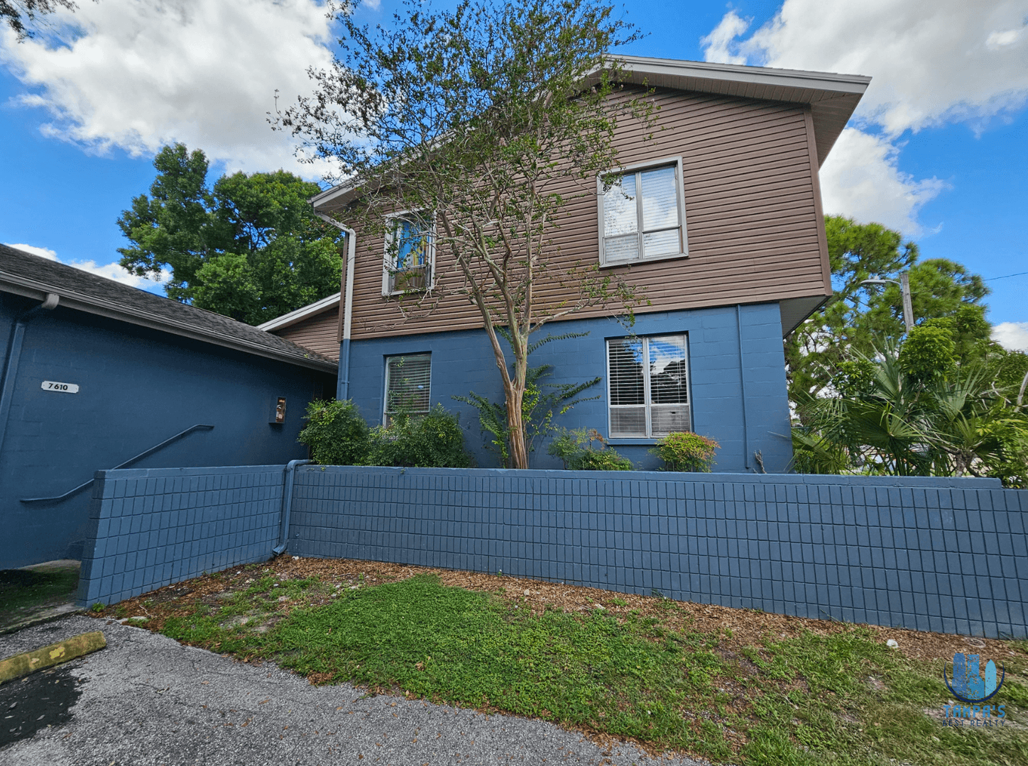Tampa Apartment: 7610 W Powhatan Ave