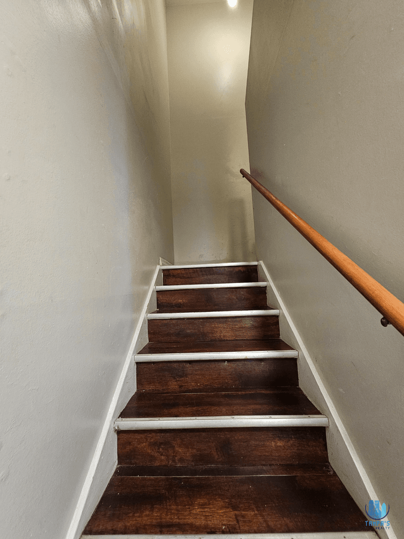 Tampa Apartment: 7610 W Powhatan Ave