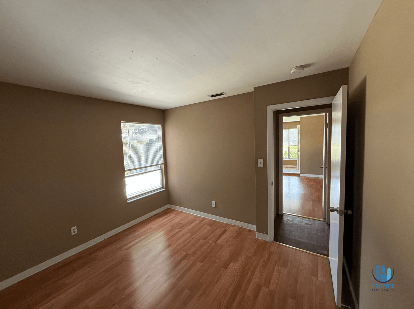 Tampa Apartment: 7610 W Powhatan Ave