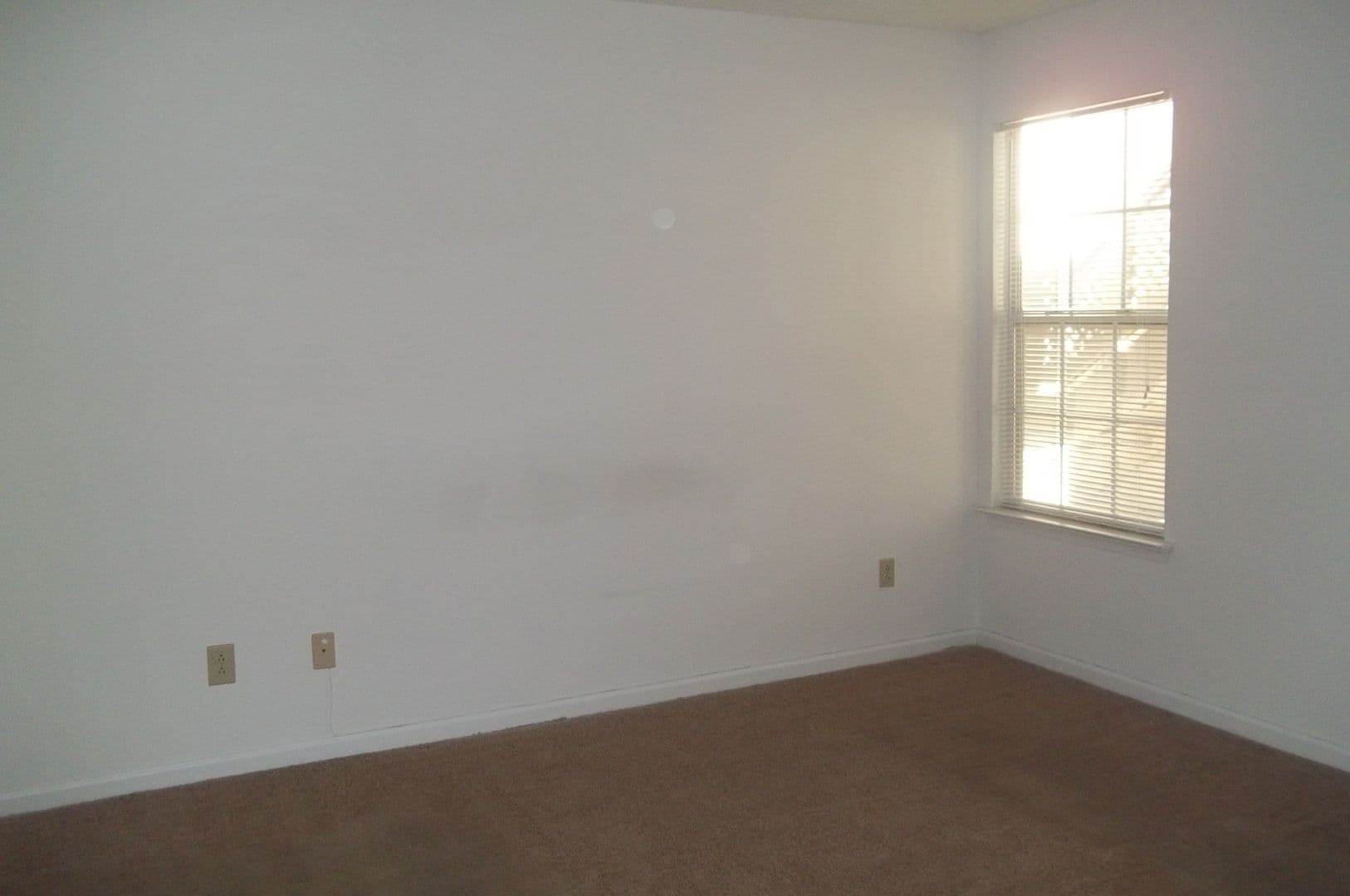 Newport News Apartment: 702 Bellow Way