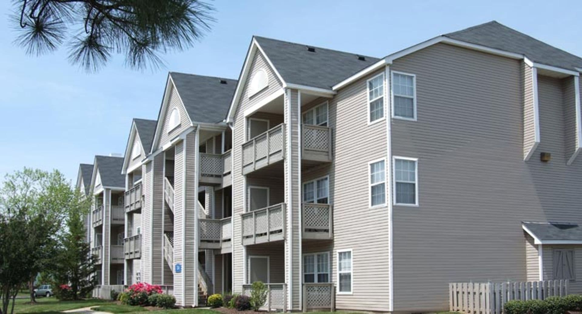 Newport News Apartment: 702 Bellow Way