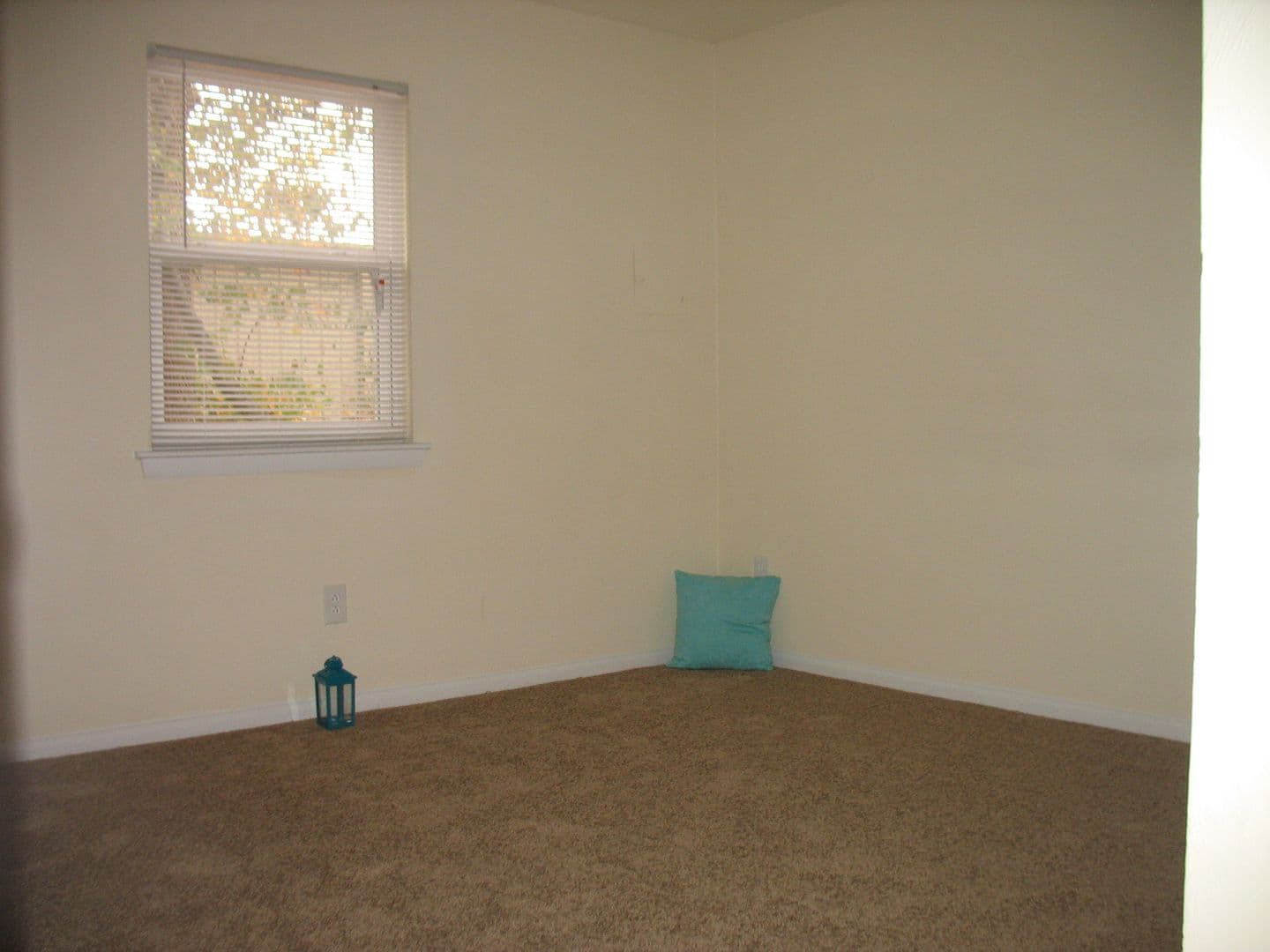 Virginia Beach Apartment: 2212 Vantage Point