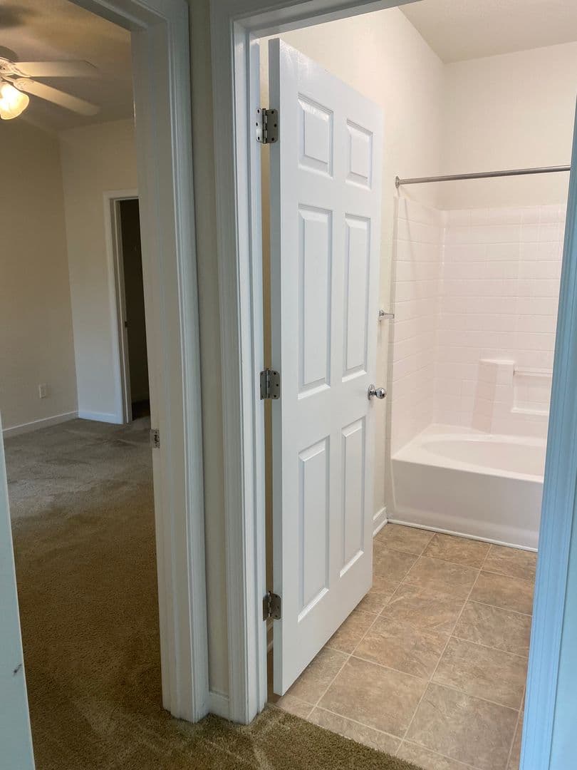 Newport News Apartment: 650 Stoney Creek Lane