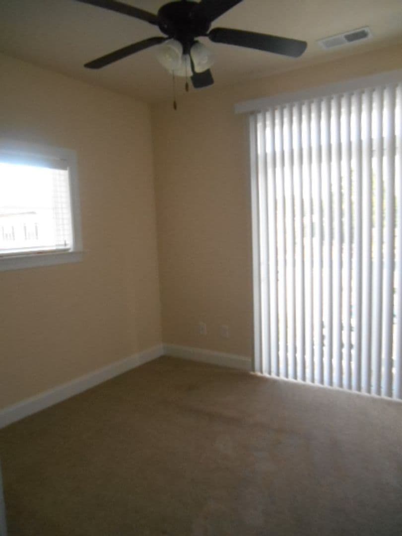 Hampton Apartment: 130 Semple Farm Road