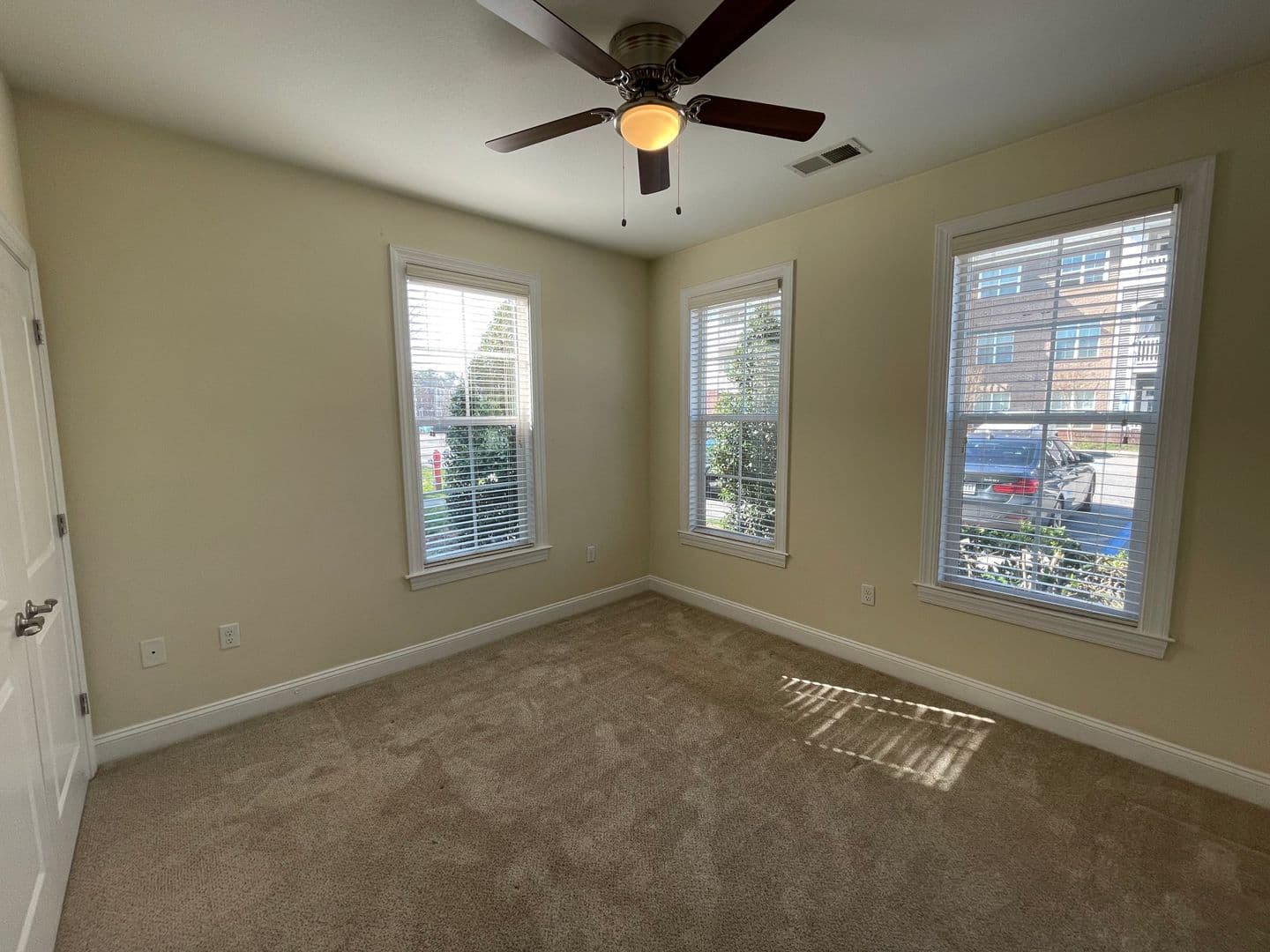 Virginia Beach Apartment: 4884 Travertine Ave