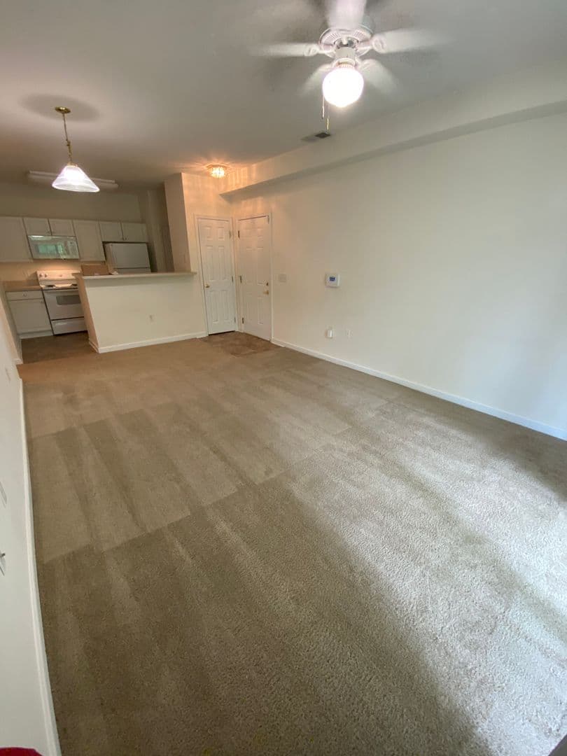 Newport News Apartment: 650 Stoney Creek Lane