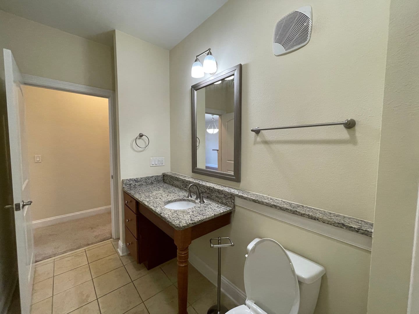Virginia Beach Apartment: 4884 Travertine Ave