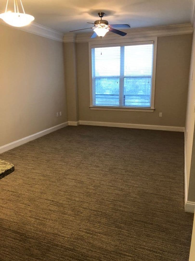 Portsmouth Apartment: 800 Crawford Street