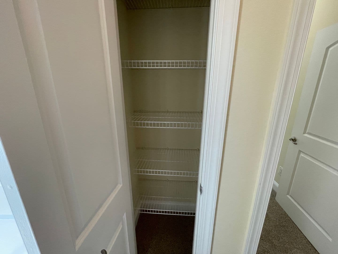 Virginia Beach Apartment: 4884 Travertine Ave