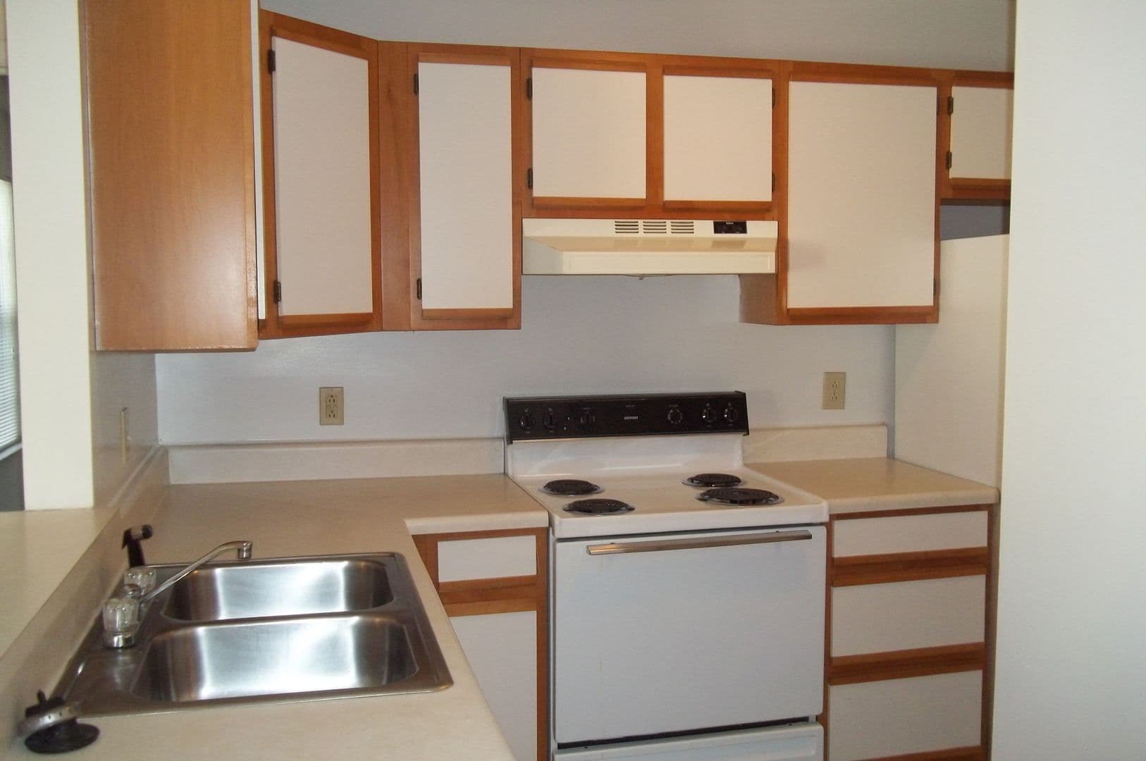 Newport News Apartment: 702 Bellow Way