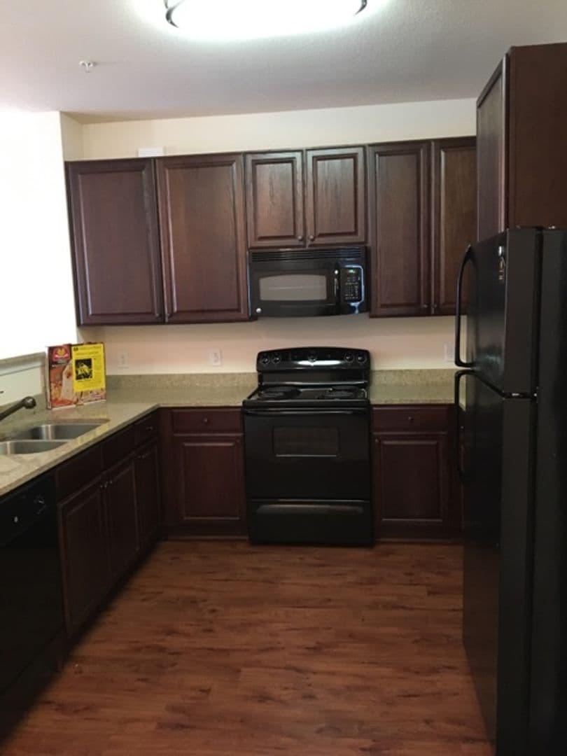 Hampton Apartment: 130 Semple Farm Road