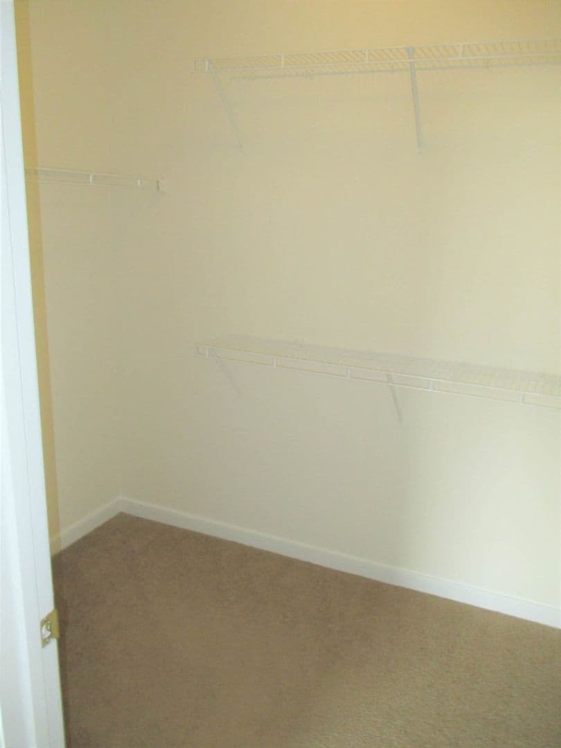 Newport News Apartment: 650 Stoney Creek Lane