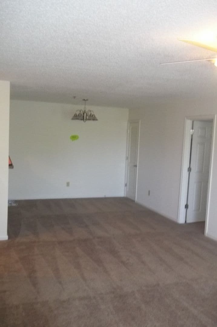 Newport News Apartment: 702 Bellow Way
