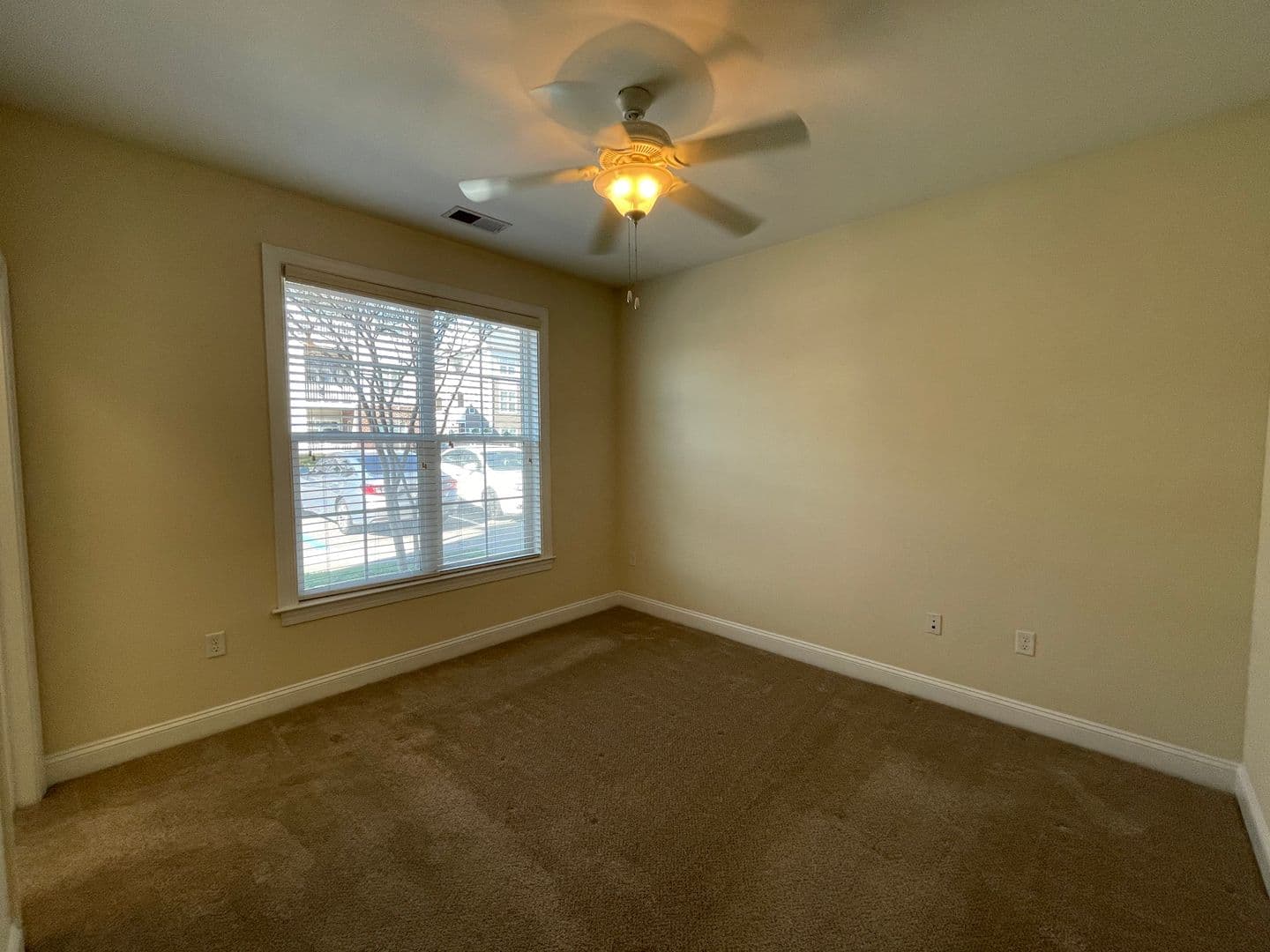 Virginia Beach Apartment: 4884 Travertine Ave