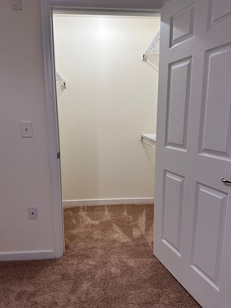 Newport News Apartment: 702 Bellow Way