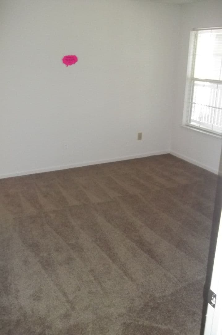 Newport News Apartment: 702 Bellow Way