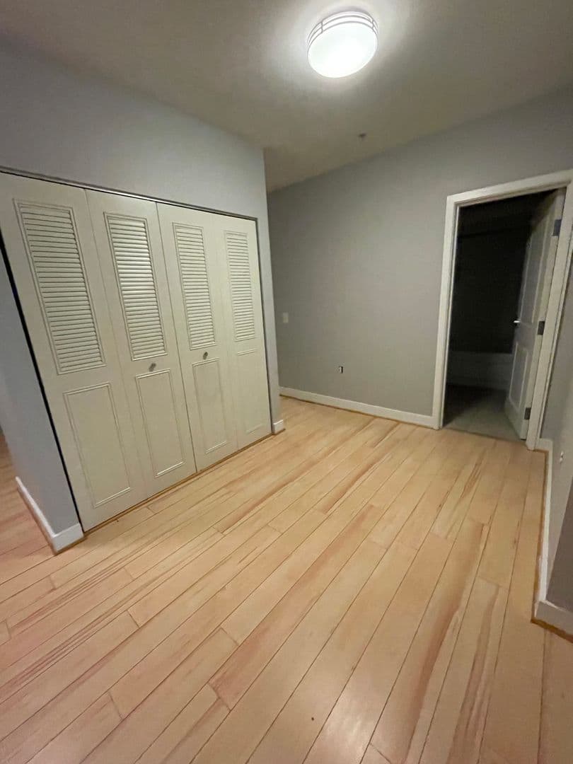 Portsmouth Apartment: 306 High Street
