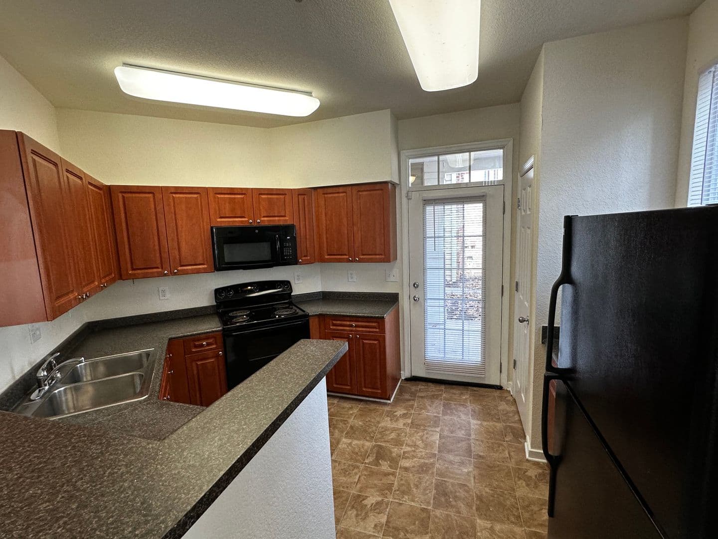 Newport News Apartment: 650 Stoney Creek Lane