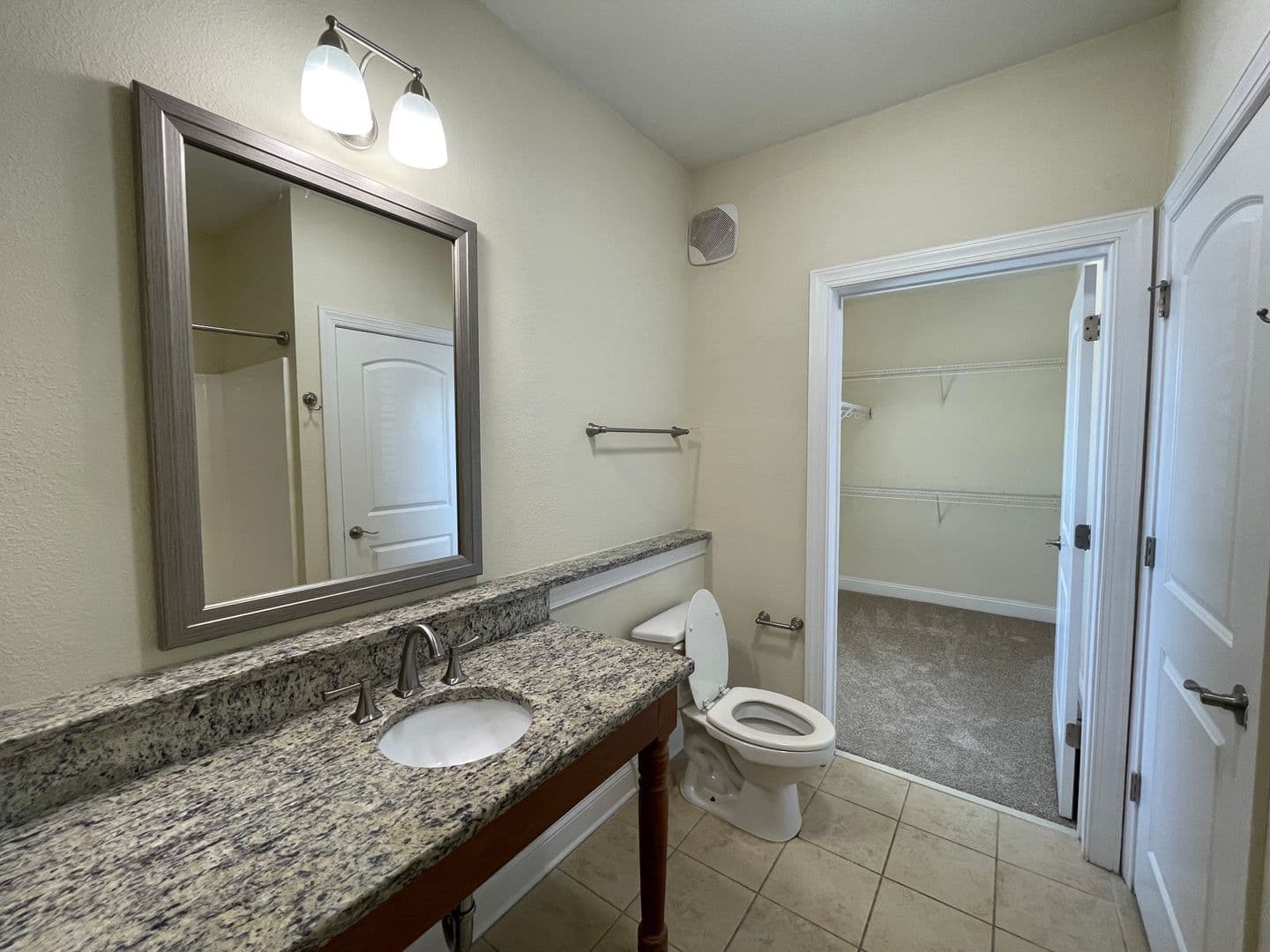 Virginia Beach Apartment: 4884 Travertine Ave