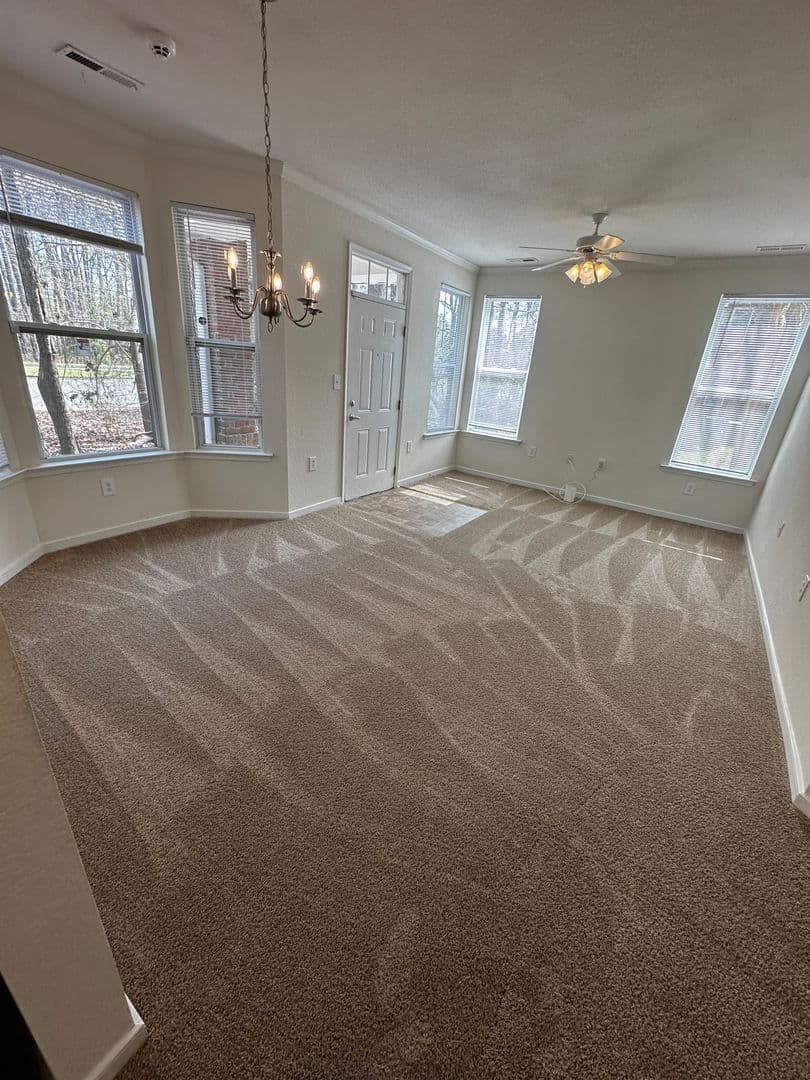 Newport News Apartment: 650 Stoney Creek Lane