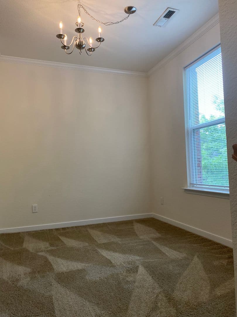 Newport News Apartment: 650 Stoney Creek Lane