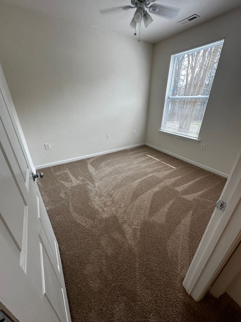 Newport News Apartment: 650 Stoney Creek Lane