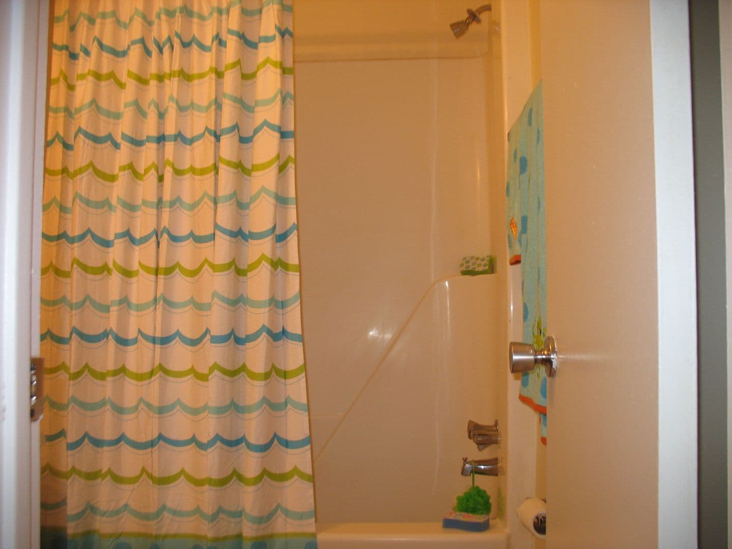 Virginia Beach Apartment: 2212 Vantage Point