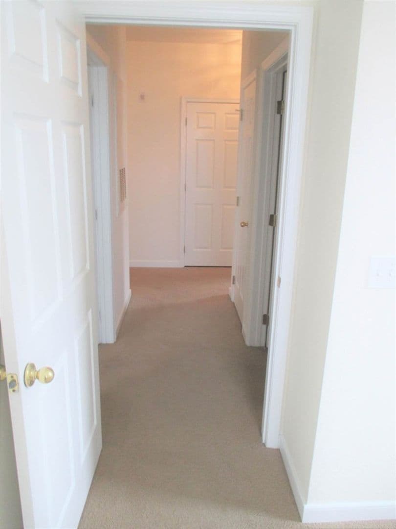 Newport News Apartment: 650 Stoney Creek Lane