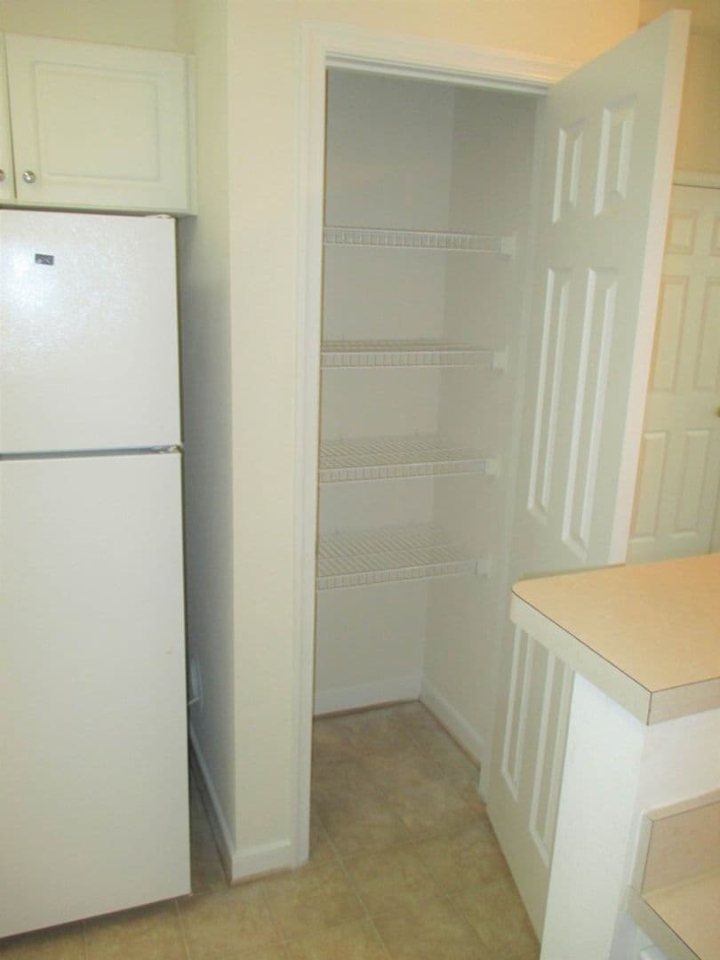 Newport News Apartment: 650 Stoney Creek Lane