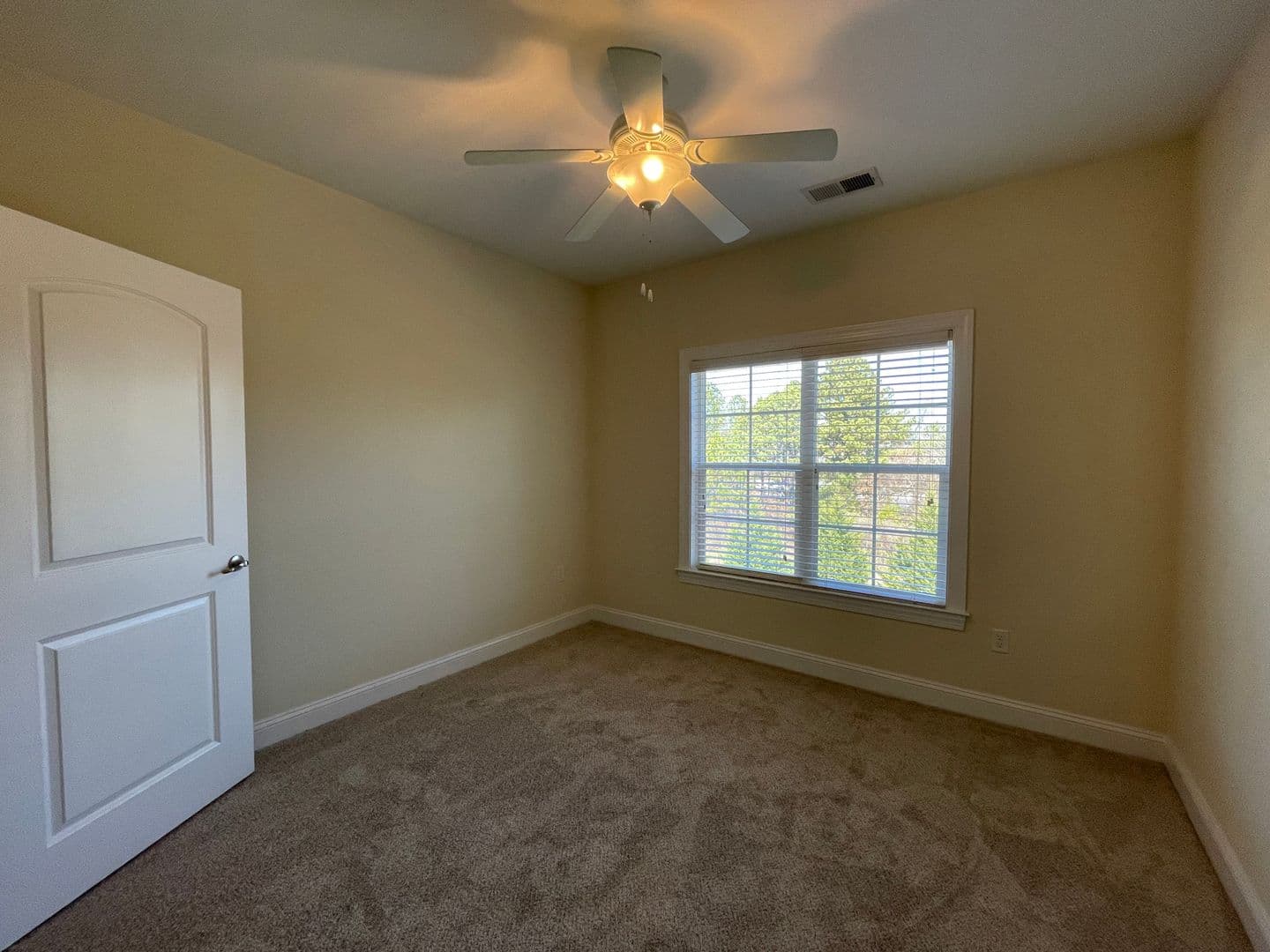 Virginia Beach Apartment: 4884 Travertine Ave