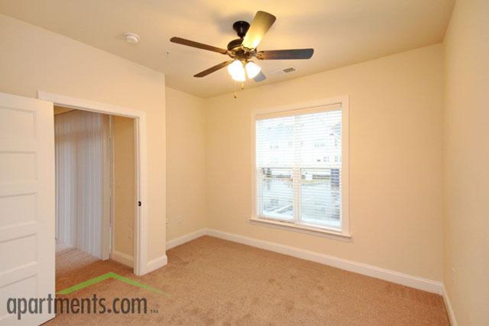 Hampton Apartment: 130 Semple Farm Road