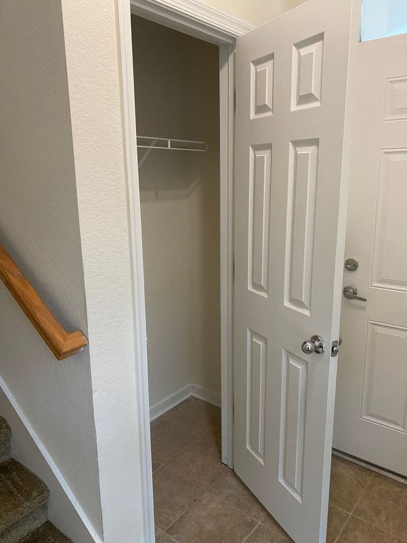 Newport News Apartment: 650 Stoney Creek Lane