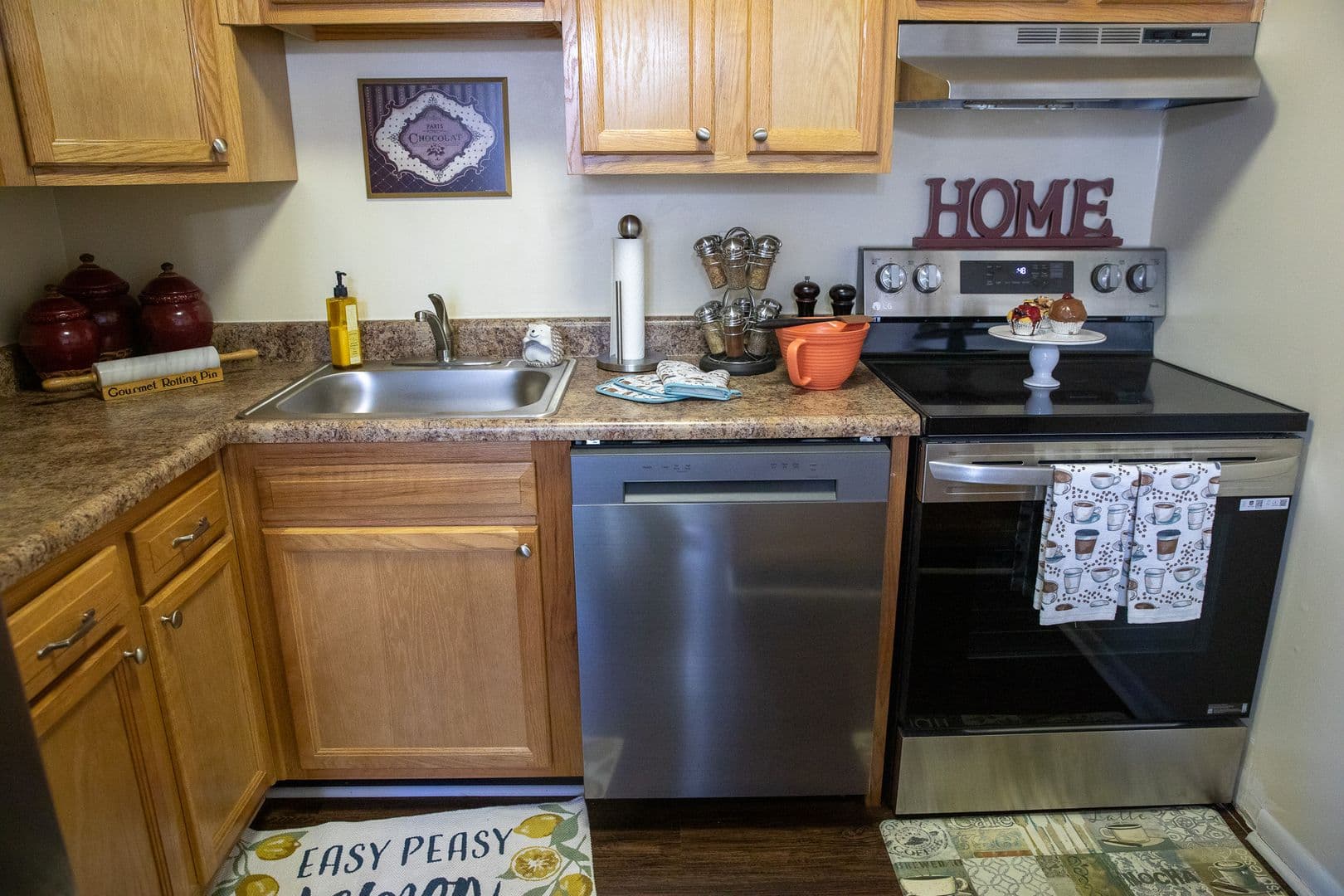 Virginia Beach Apartment: 500 Chapel Lake Drive