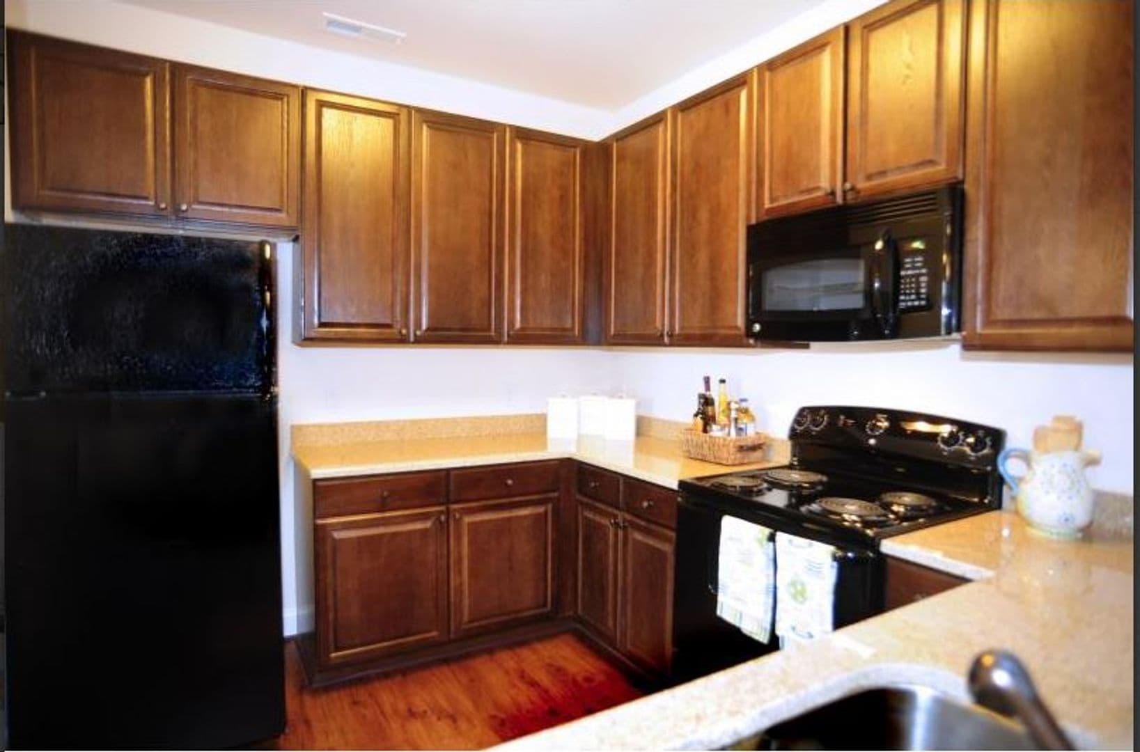 Hampton Apartment: 130 Semple Farm Road