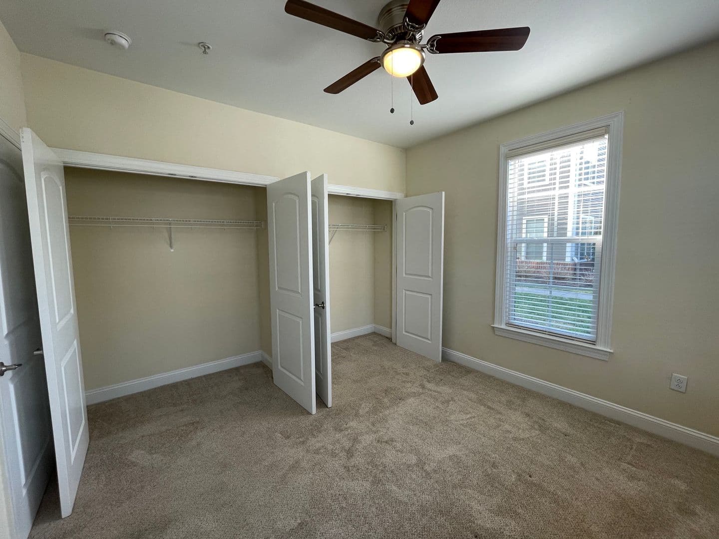 Virginia Beach Apartment: 4884 Travertine Ave