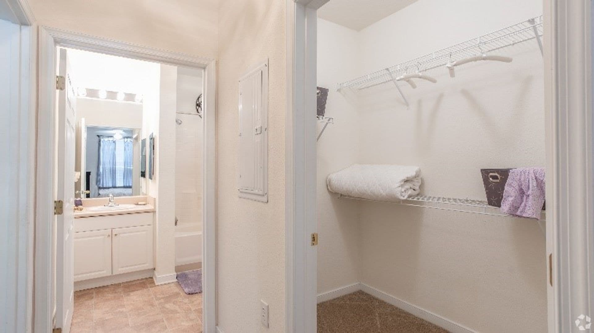 Newport News Apartment: 650 Stoney Creek Lane
