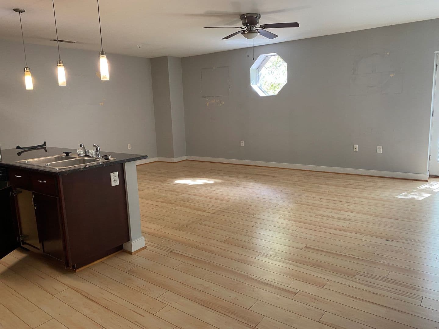 Portsmouth Apartment: 306 High Street