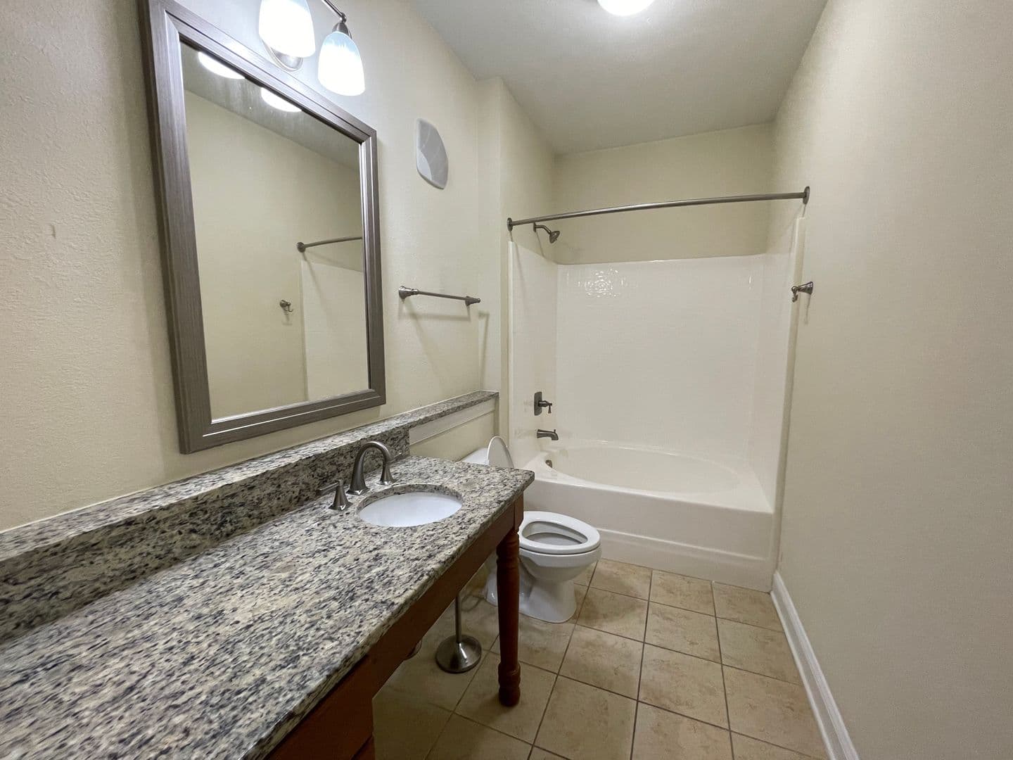 Virginia Beach Apartment: 4884 Travertine Ave